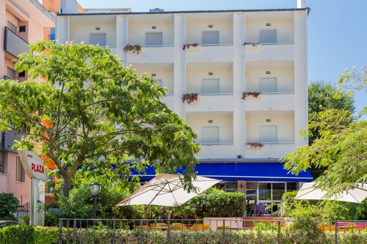 Hotel Plaza Cattolica Esterno foto